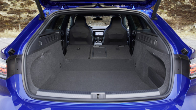 Vrcholné kombi VW chtělo zaútočit na prémiovky, jednou věcí ale zdaleka nestačí