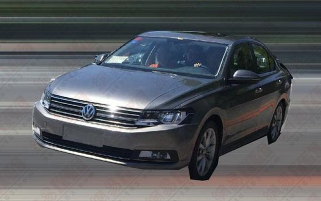 Nový VW Jetta nafocen takřka bez kamufláže, půl roku před premiérou