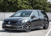 VW Golf GTE dostal první hybridní tuning, 31 koní mu přidá překvapivě levně