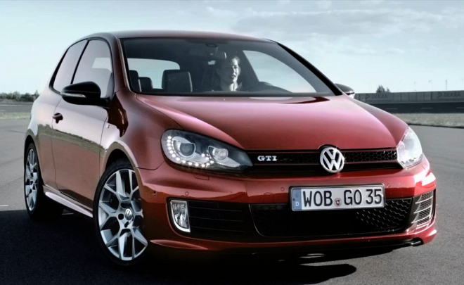 VW Golf GTI 35 Edition v chlípném promo klípku (video)