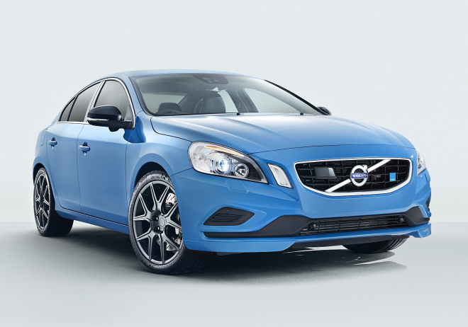 Volvo S60 Polestar: produkční verze odhalena, s výkonem nakonec jen 350 koní