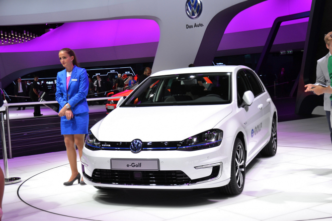 VW e-Golf v detailech a na nových fotkách, i on definuje spíše elektrickou imobilitu