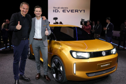 Električtí „hujeři” uznali, že elektromobily se spalovacím autům nevyrovnají. Teď tedy říkají, že to vlastně nejsou auta
