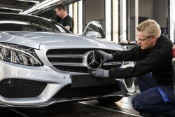 Zbavit se zbytečných zaměstnanců nakonec pro Mercedes nebylo tak těžké. Stačilo jim nabídnout 13 milionů a jdou sami