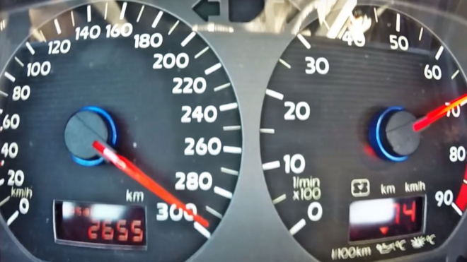 Podívejte se, jak starý Golf II zrychlí z 0 na 300 km/h rychleji než vaše auto na stovku