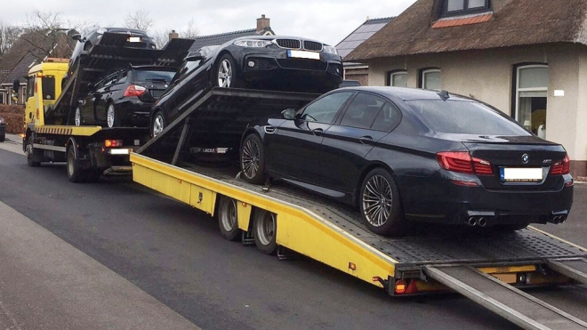 Tato BMW byla zabavena kvůli přetáčení tachometrů, směrem nahoru. Jak to?