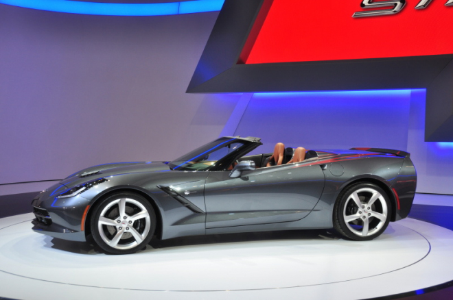 Corvette Stingray Convertible C7 2014: přehlížená premiéra otevřené Vette