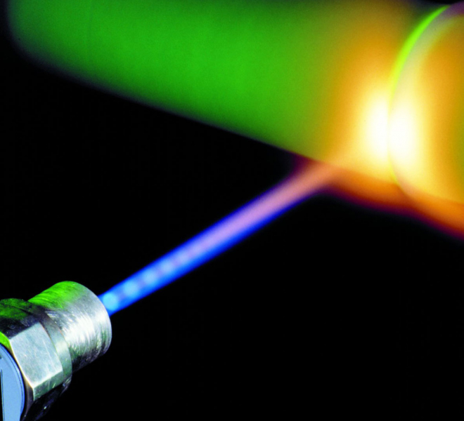 Zapalovací svíčky by mohl nahradit laser